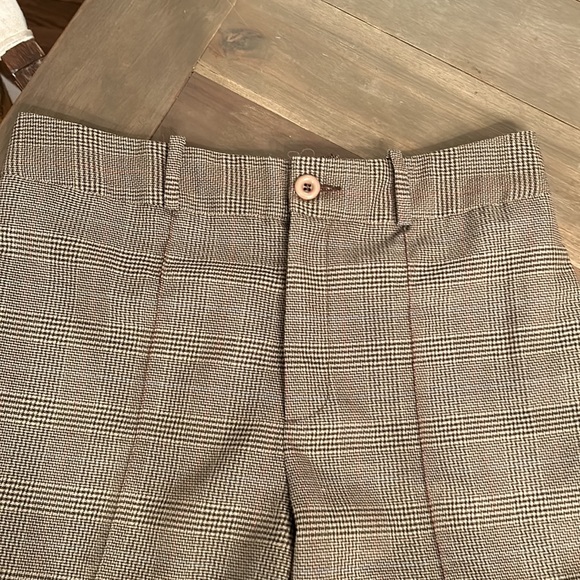 SCOOP women’s brown pleat front cropped plaid cuffed trousers. Size 0. - Picture 2 of 12